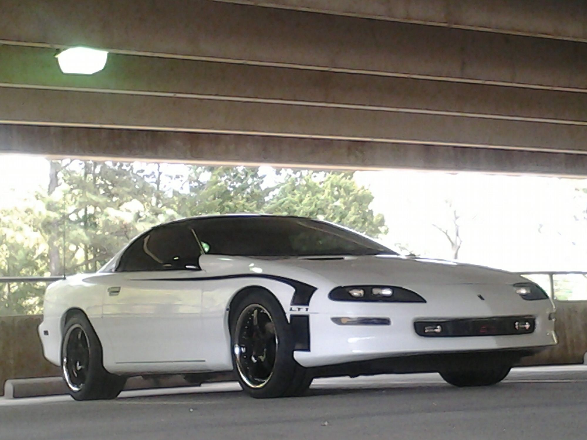 2000 Chevrolet Camaro photo