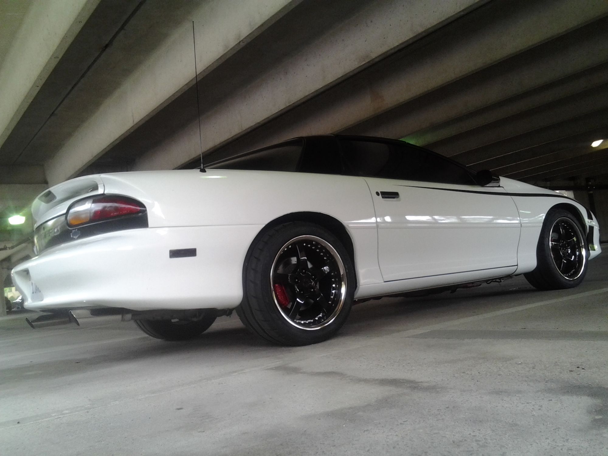 2000 Chevrolet Camaro photo