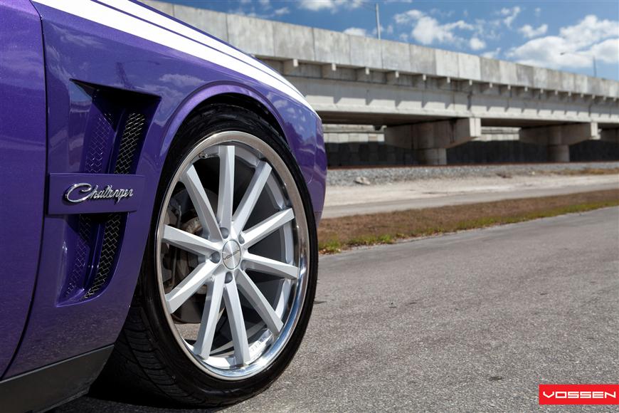 2011 Dodge Challenger photo