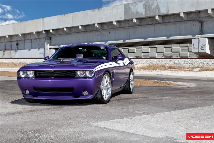 2011 Dodge Challenger photo
