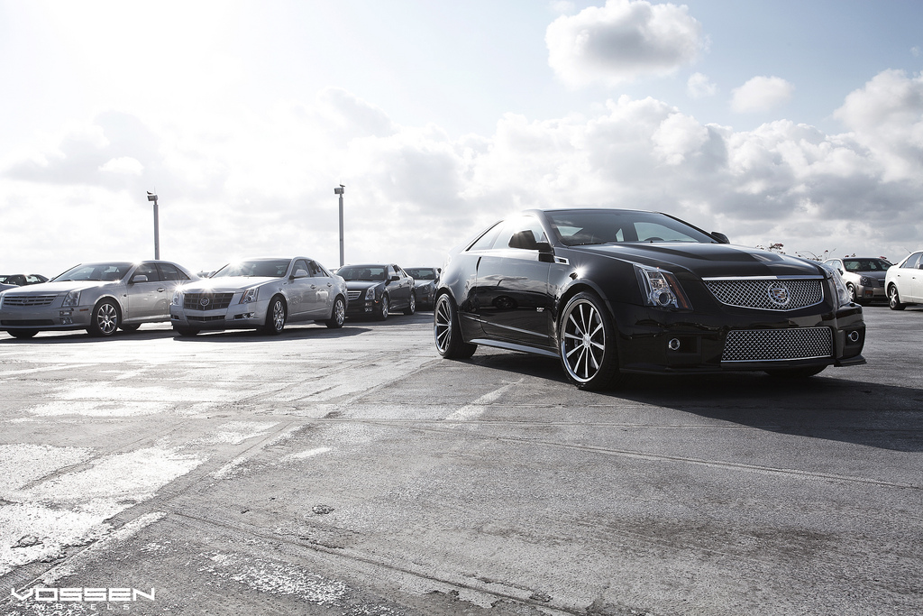 2011 Cadillac CTS-V photo