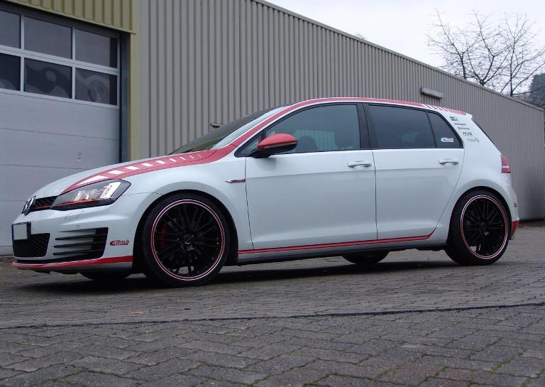 2015 Volkswagen Golf GTI photo