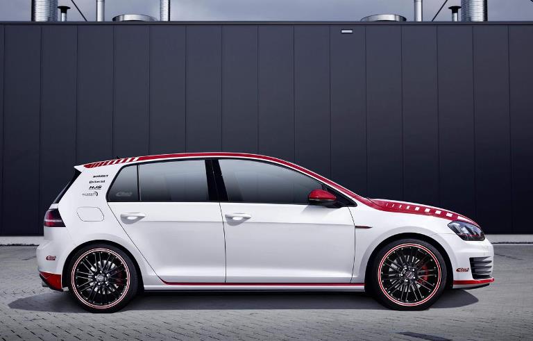 2015 Volkswagen Golf GTI photo