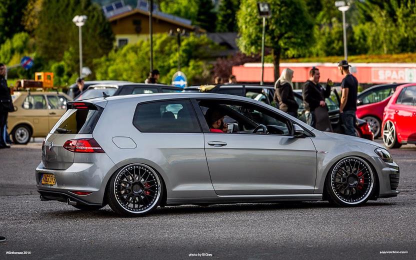 2015 Volkswagen Golf GTI photo