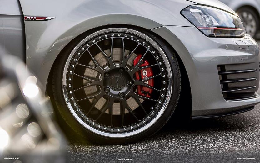2015 Volkswagen Golf GTI photo