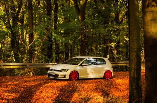 2015 Volkswagen Golf GTI photo