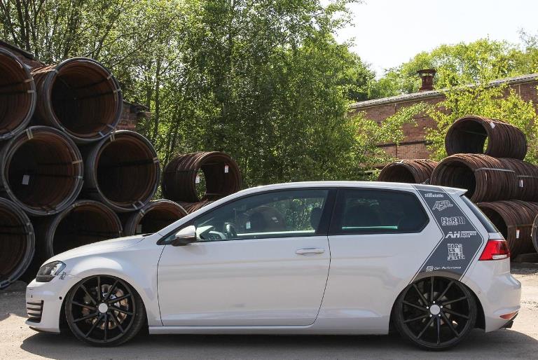 2015 Volkswagen Golf GTI photo