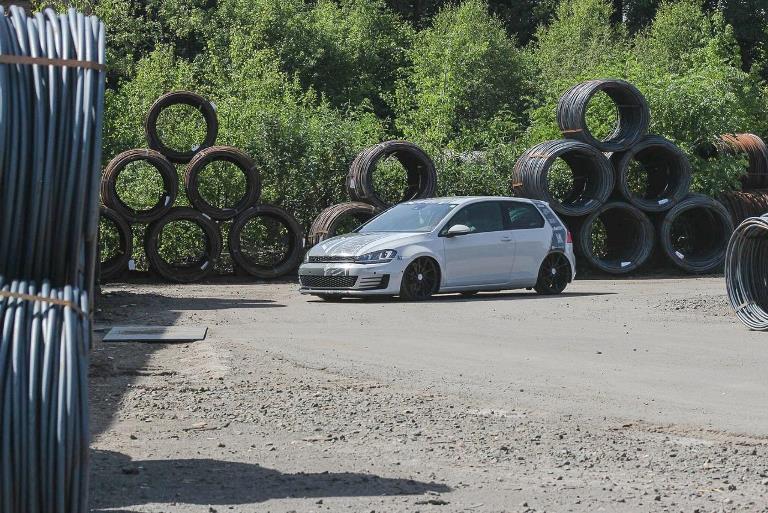 2015 Volkswagen Golf GTI photo