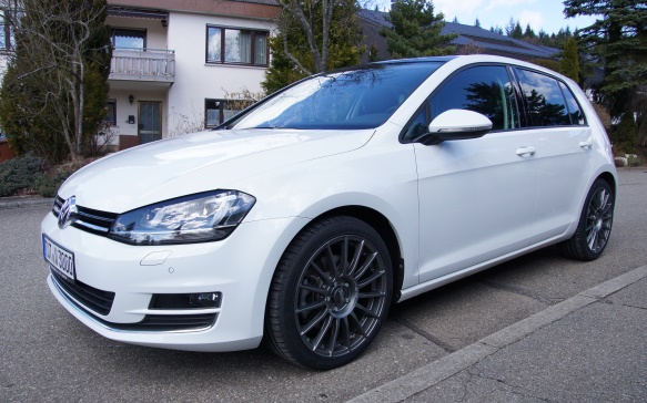 2015 Volkswagen Golf GTI photo