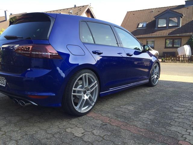2015 Volkswagen Golf GTI photo