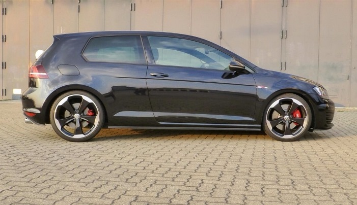 2015 Volkswagen Golf GTI photo