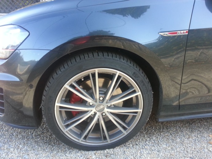 2015 Volkswagen Golf GTI photo