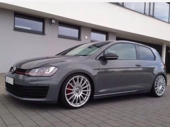 2015 Volkswagen Golf GTI photo