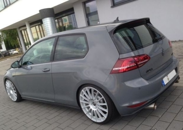 2015 Volkswagen Golf GTI photo