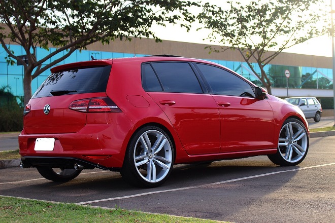 2015 Volkswagen Golf GTI photo