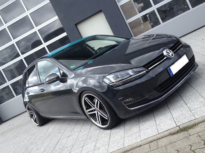 2015 Volkswagen Golf GTI photo