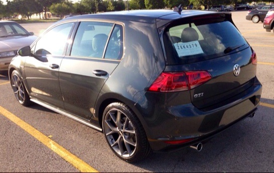 2015 Volkswagen Golf GTI photo