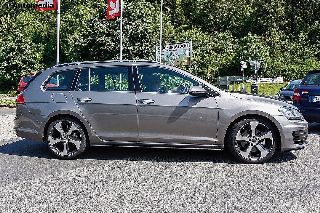 2015 Volkswagen Golf GTI photo
