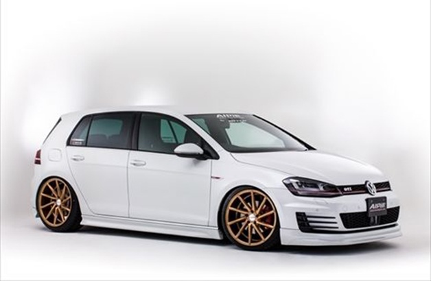 2015 Volkswagen Golf GTI photo