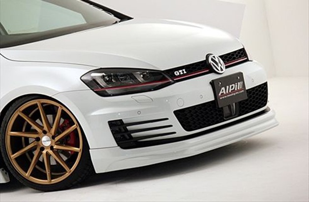 2015 Volkswagen Golf GTI photo