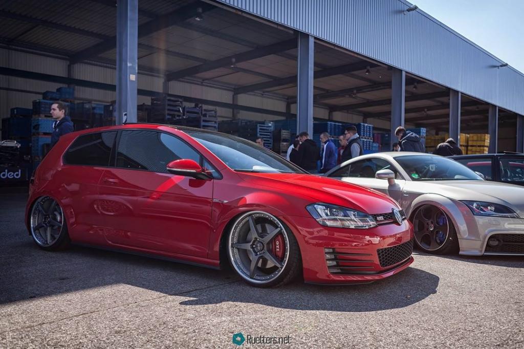 2015 Volkswagen Golf GTI photo