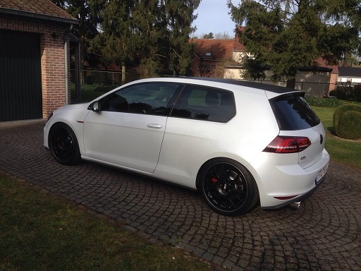 2015 Volkswagen Golf GTI photo