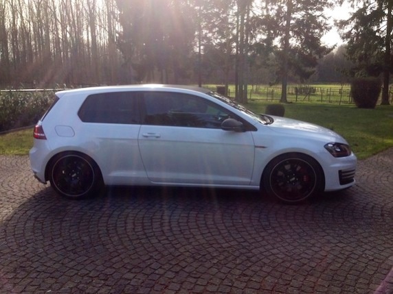 2015 Volkswagen Golf GTI photo