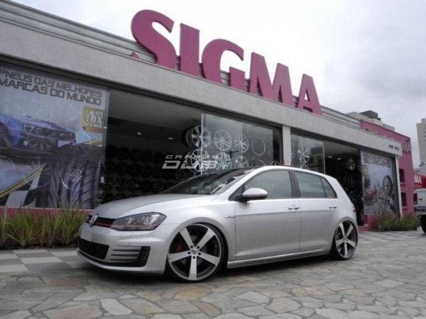 2015 Volkswagen Golf GTI photo