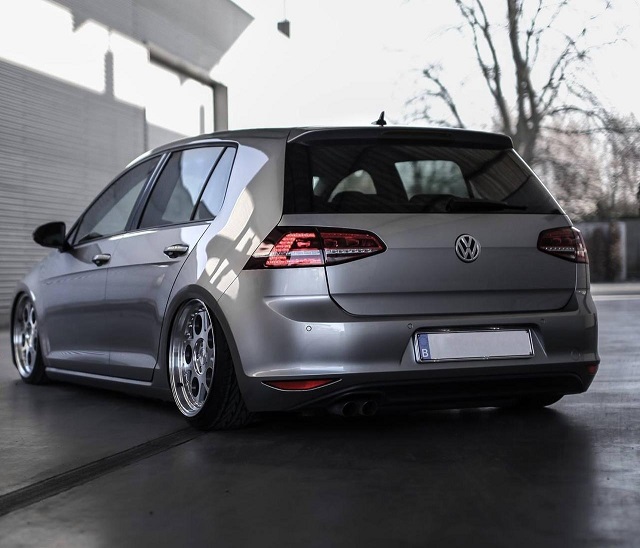 2015 Volkswagen Golf GTI photo