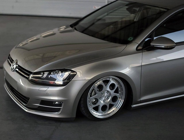2015 Volkswagen Golf GTI photo