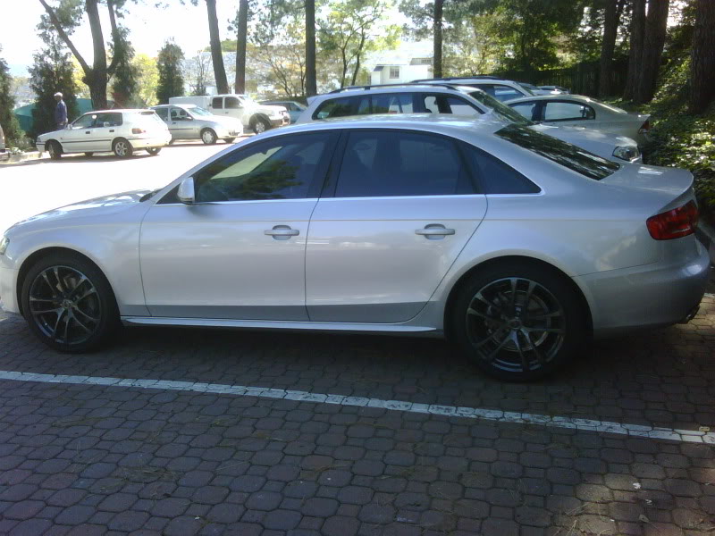 2010 Audi A4 photo