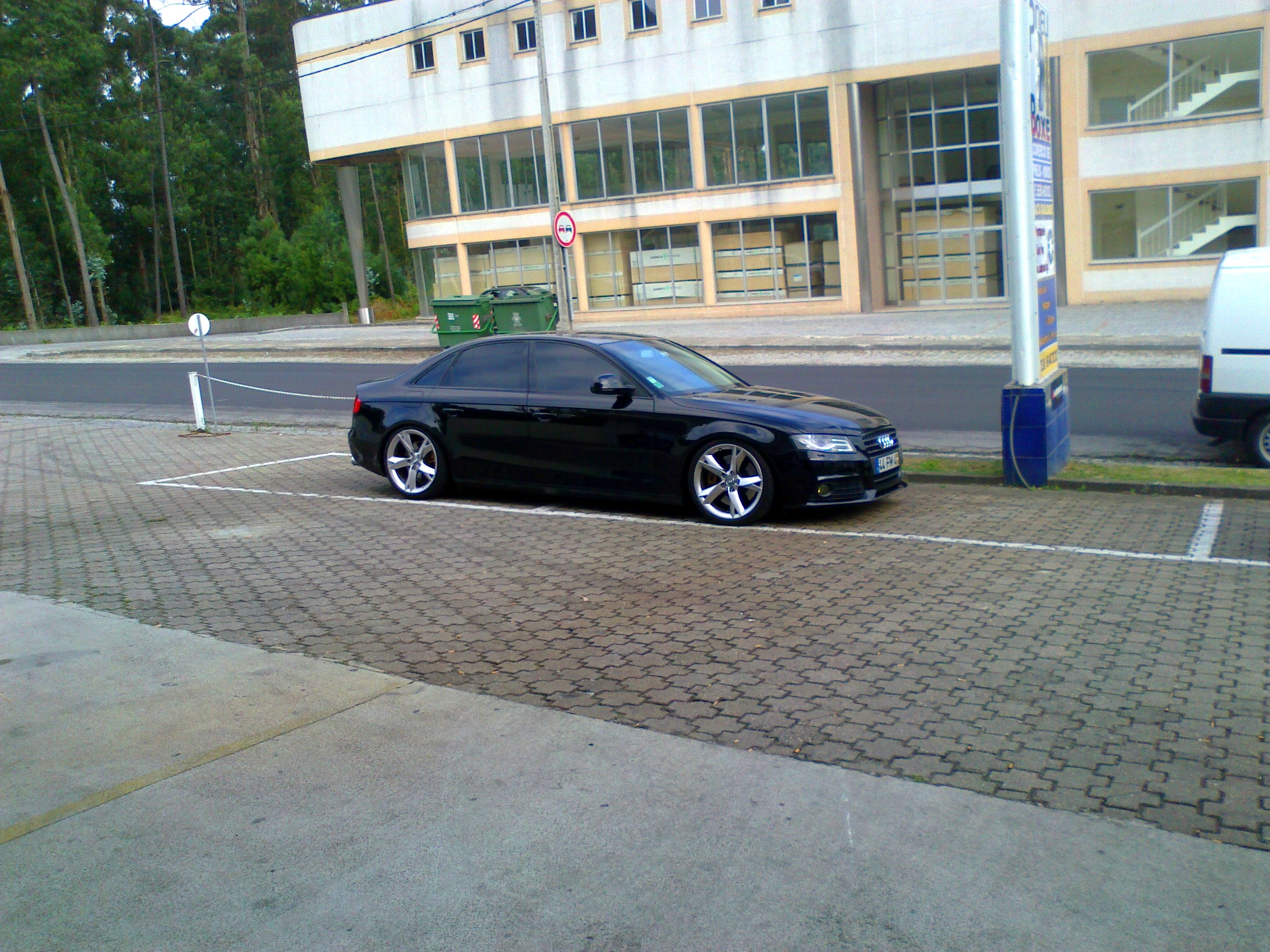 2010 Audi A4 photo