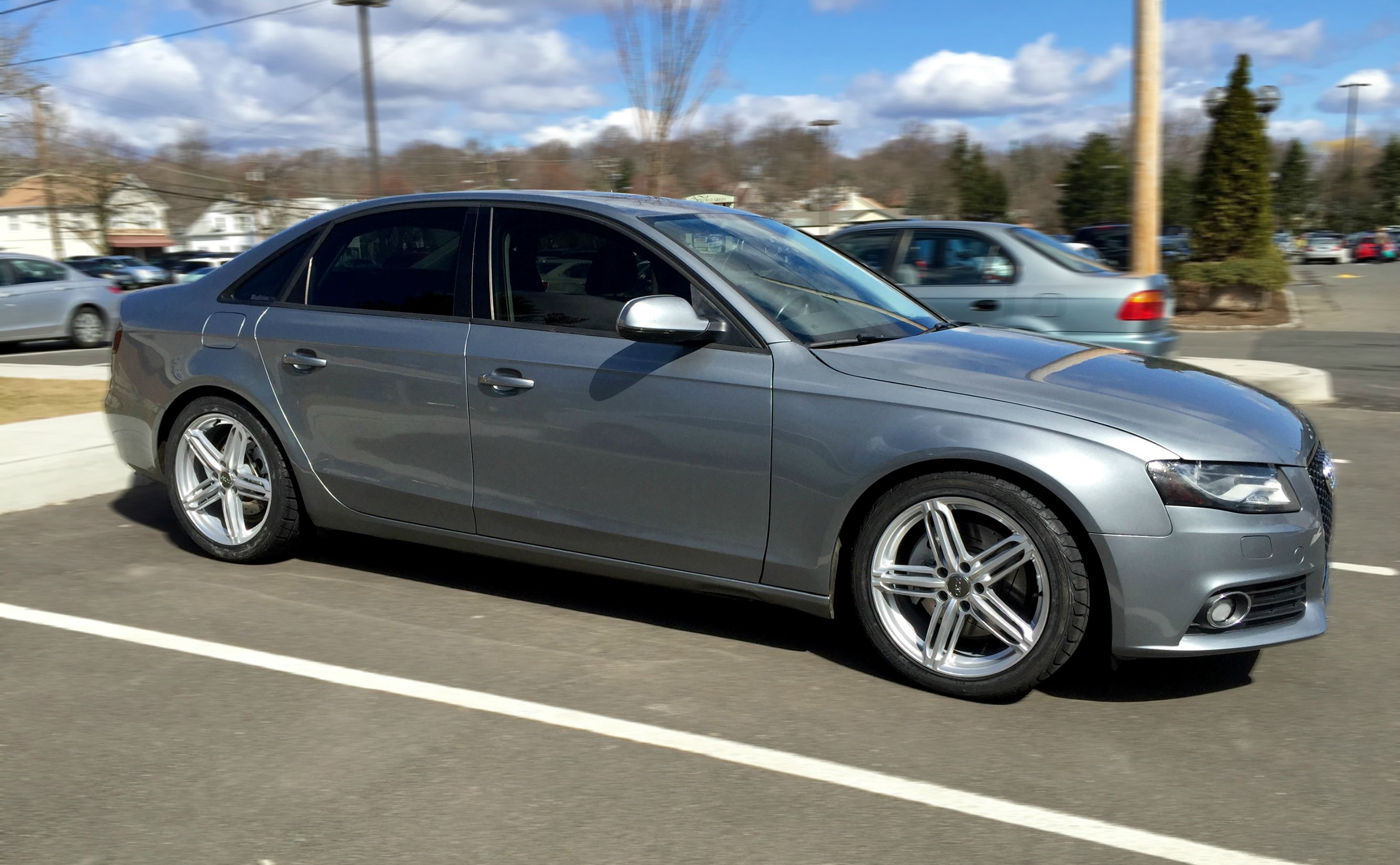2010 Audi A4 photo