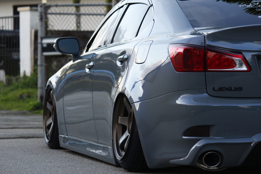 2011 Lexus IS 350 photo