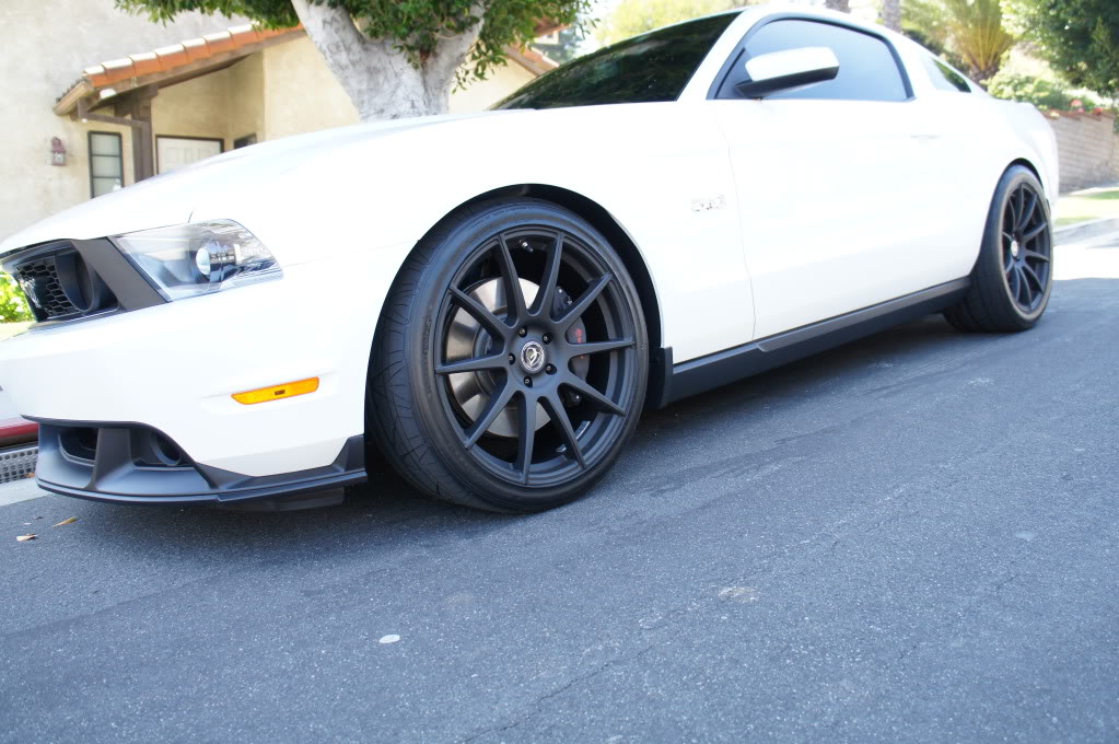 2012 Ford Mustang photo