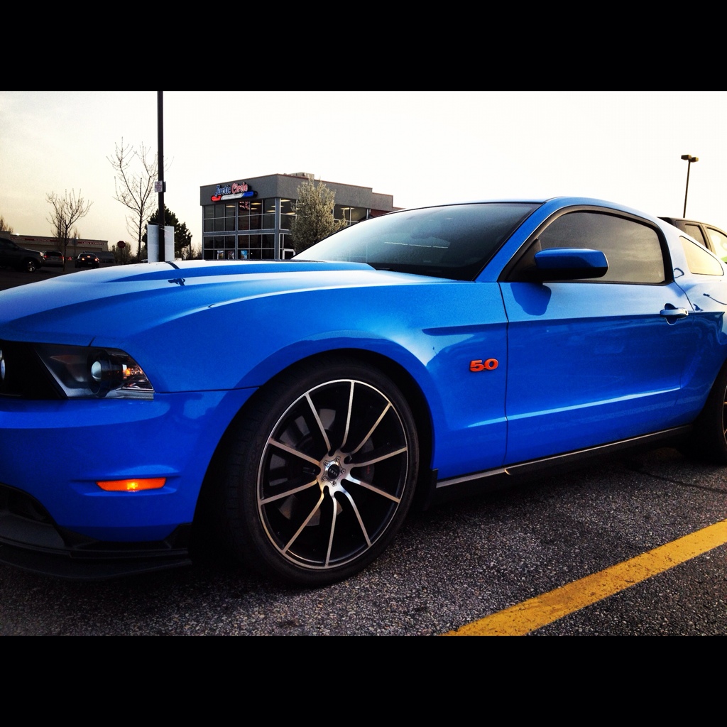 2012 Ford Mustang photo