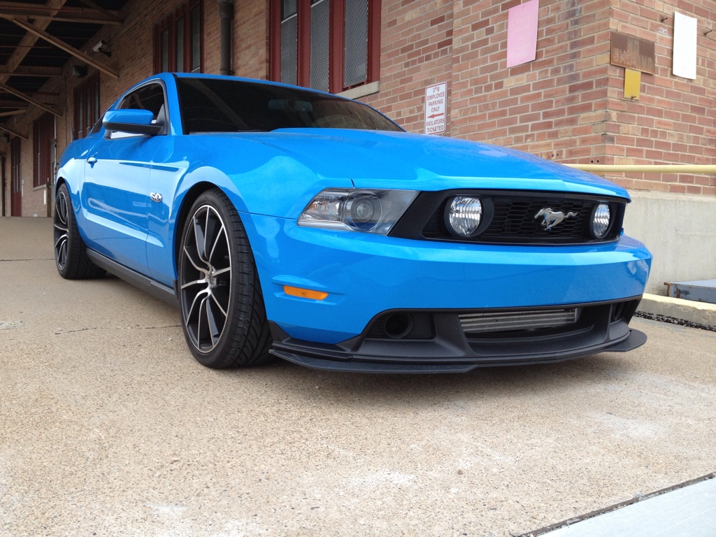 2012 Ford Mustang photo