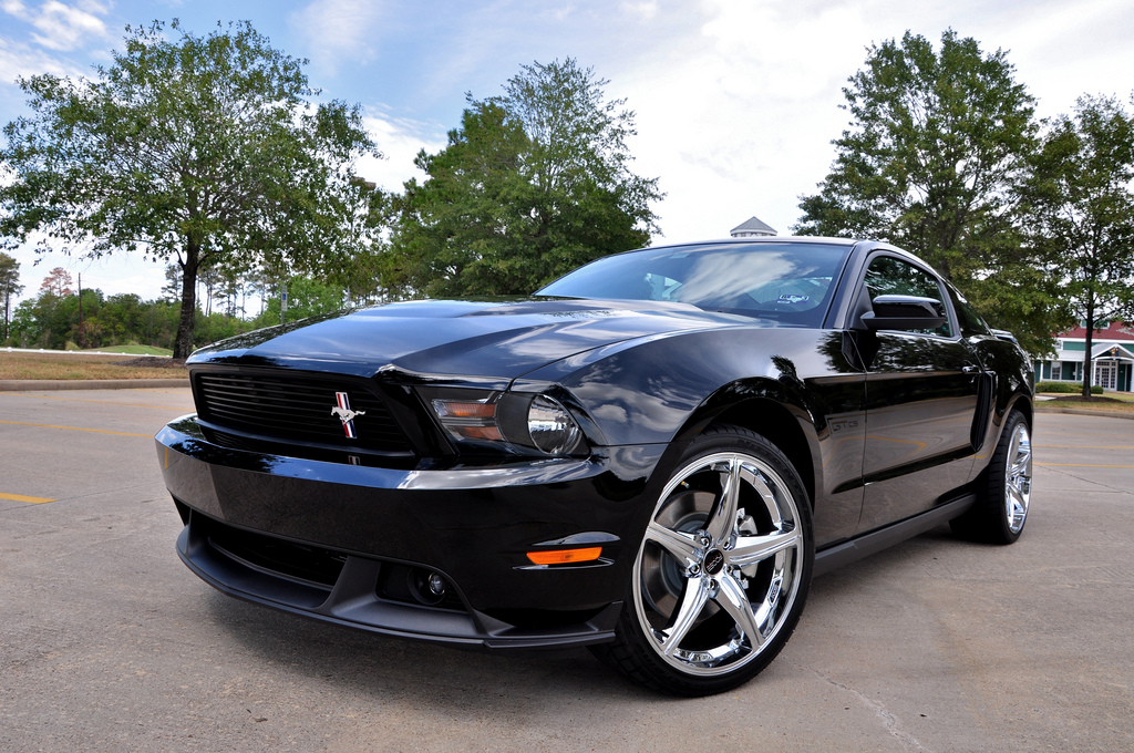2012 Ford Mustang photo