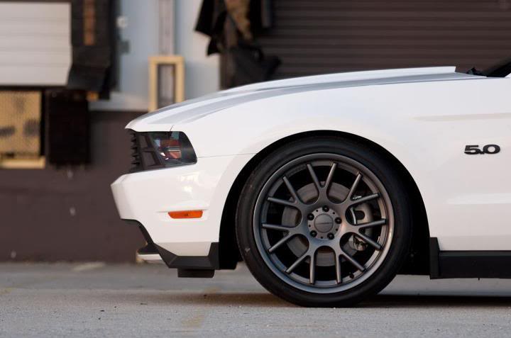 2012 Ford Mustang photo
