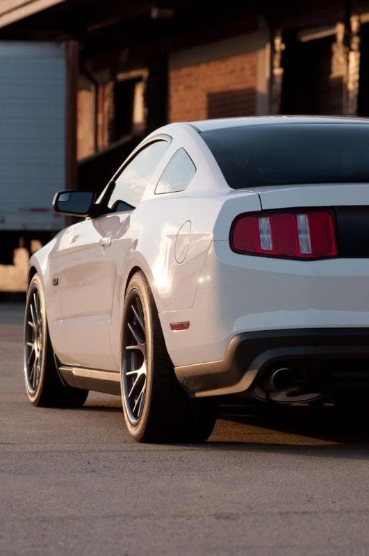 2012 Ford Mustang photo