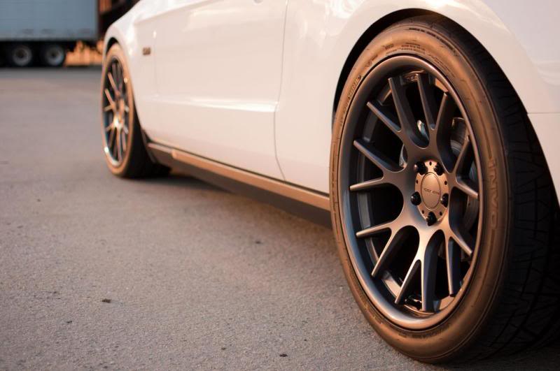 2012 Ford Mustang photo