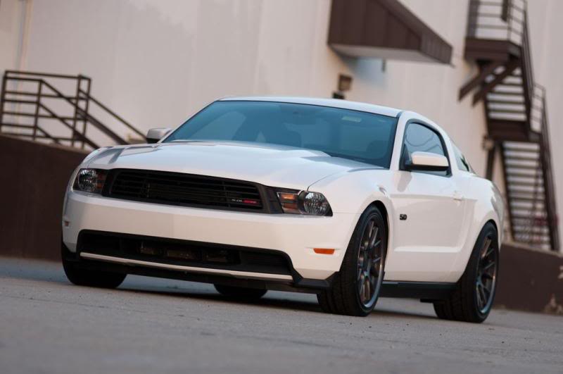 2012 Ford Mustang photo