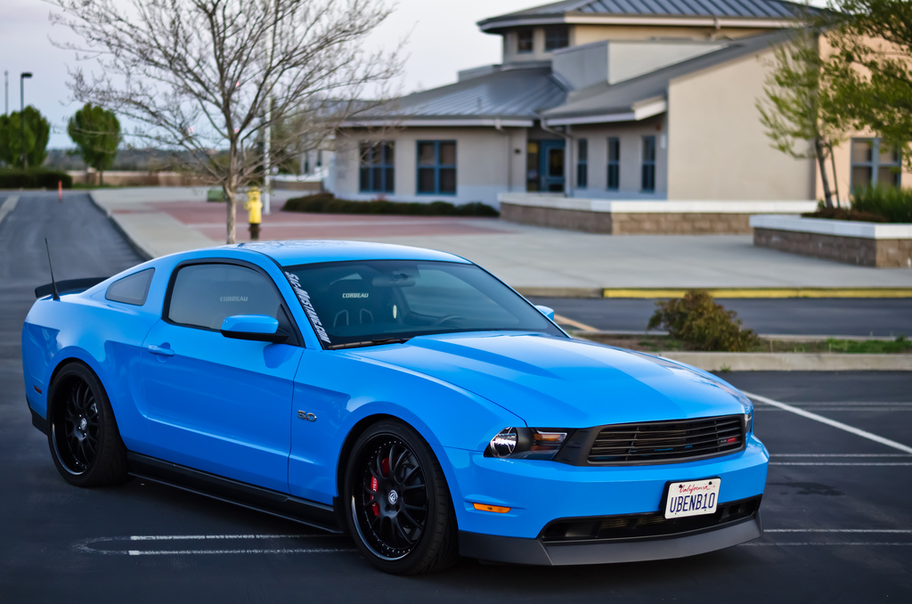 2012 Ford Mustang photo
