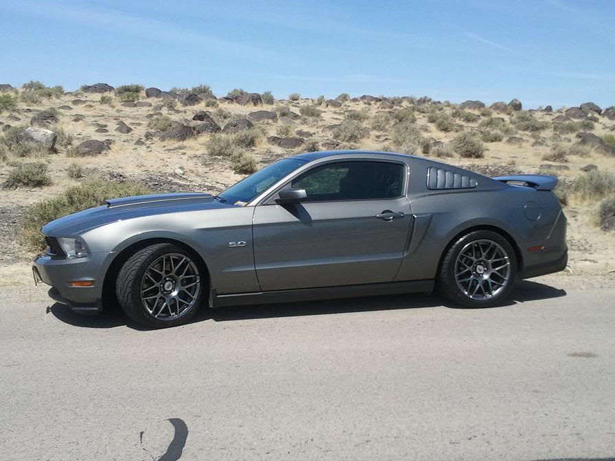 2012 Ford Mustang photo
