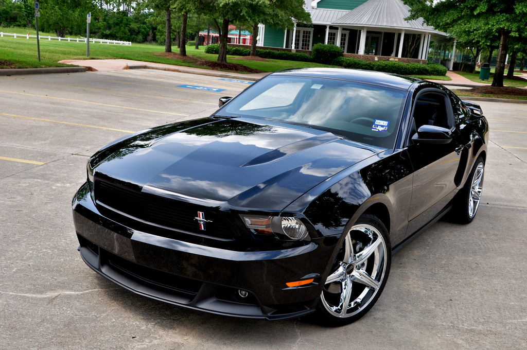 2012 Ford Mustang photo