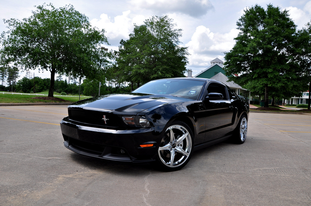 2012 Ford Mustang photo