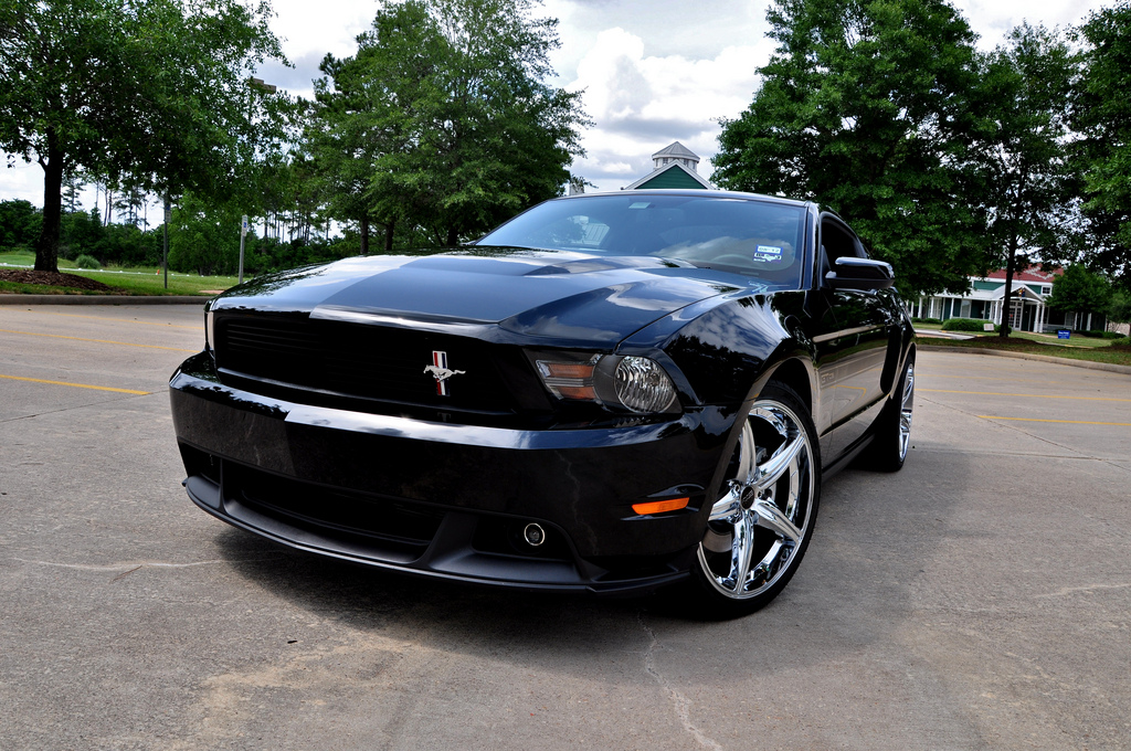 2012 Ford Mustang photo