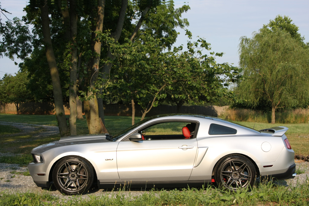 2012 Ford Mustang photo