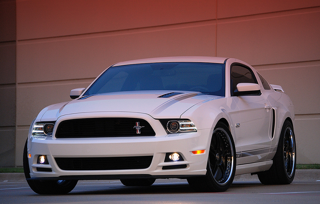 2013 Ford Mustang photo