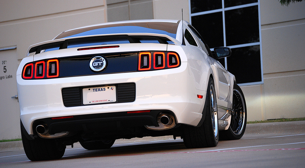 2013 Ford Mustang photo